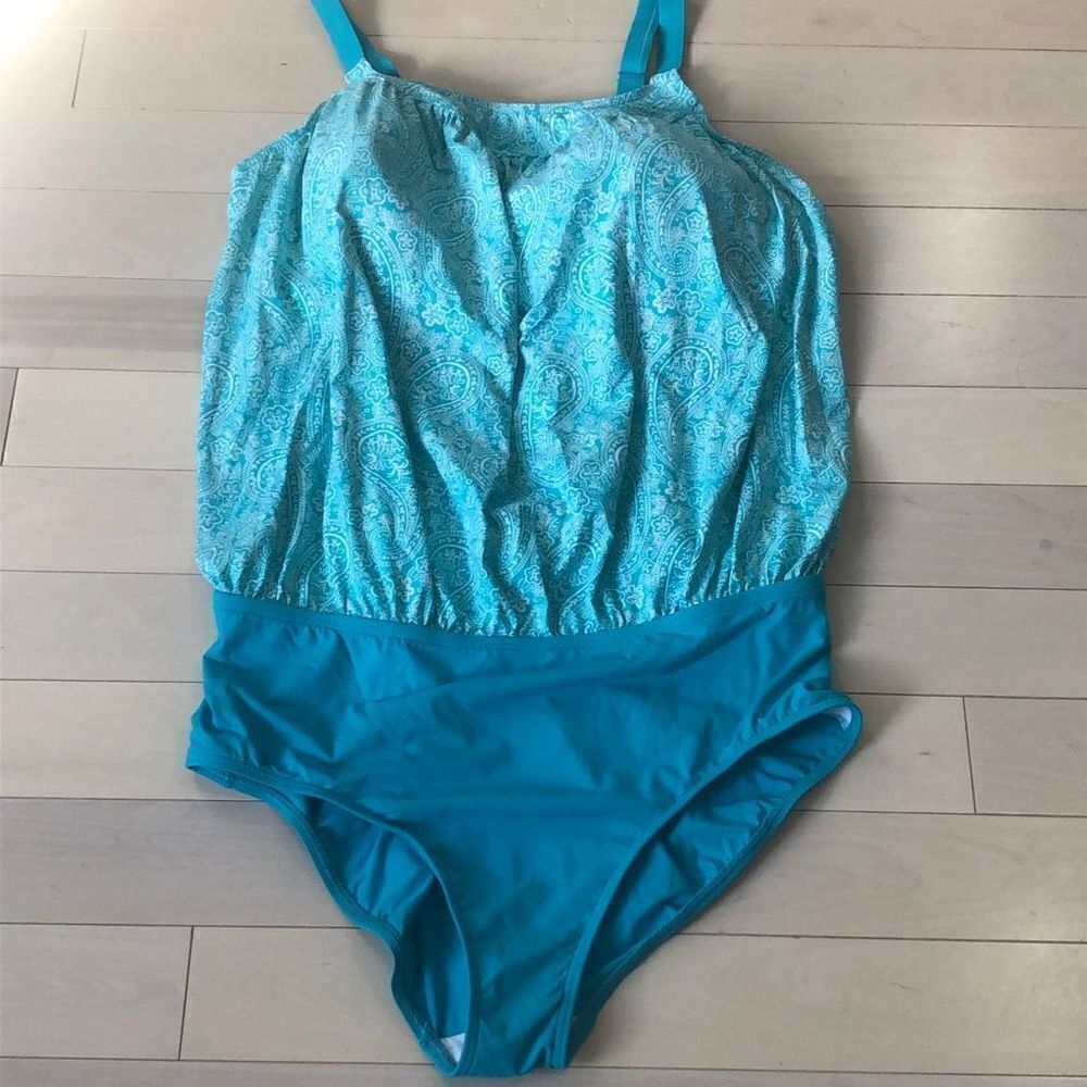 Lands' End Women's Plus Paisley Pattern One Piece Swimwear Blue Size 22W